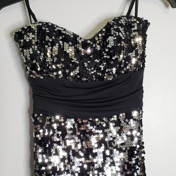 Sequin black/silver Speechless strapless long formal gown size small - Picture 6 of 12